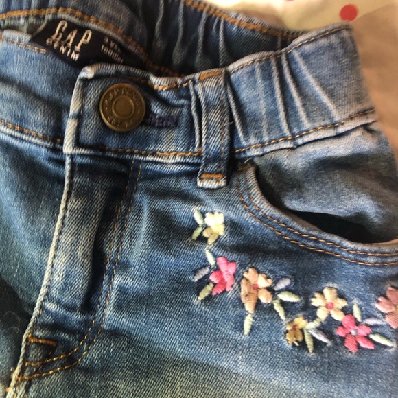 Baby Gap Little Girl Outfit - Picture 3 of 11